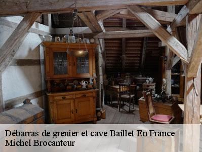 Débarras de grenier et cave  95560